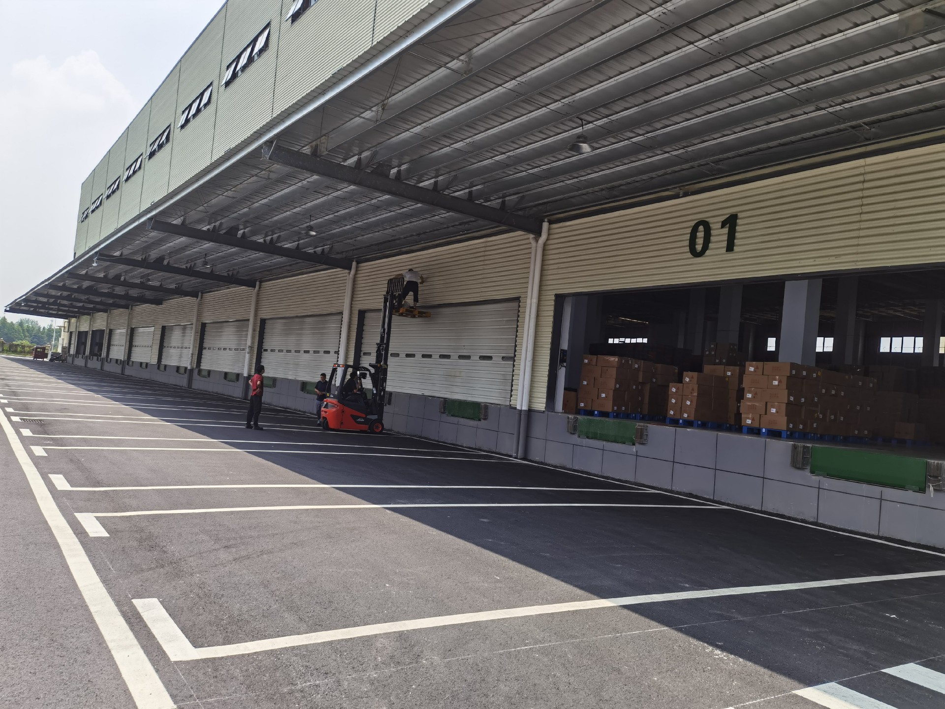 如何选择适合的升降机?